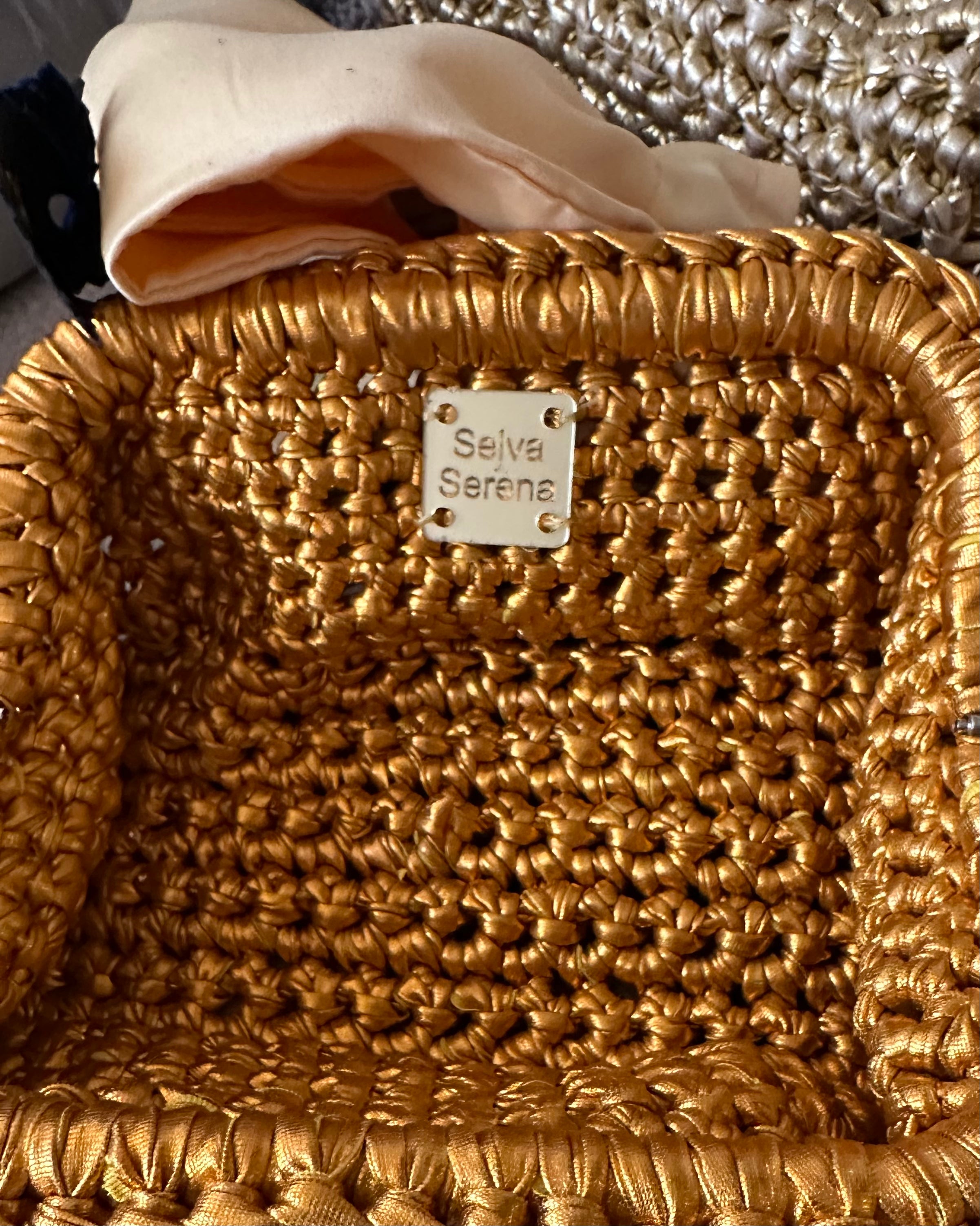 TRENZA CLUTCH